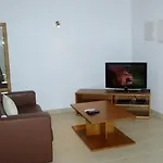1 Bedroom 5 Min From Falesia And Close To Center J *